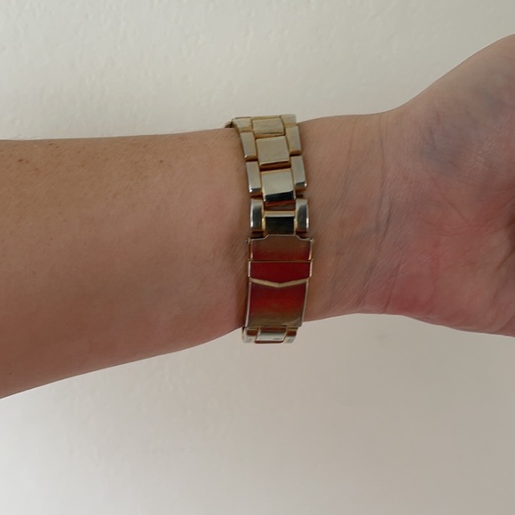 Gold Plated Women’s Watch - Picture 2 of 2